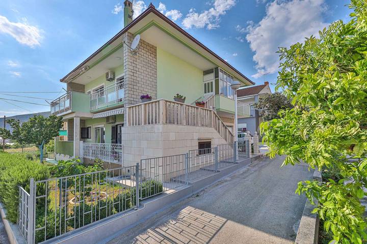 Apartamento de vacaciones para 5 personas, con jardín - 1