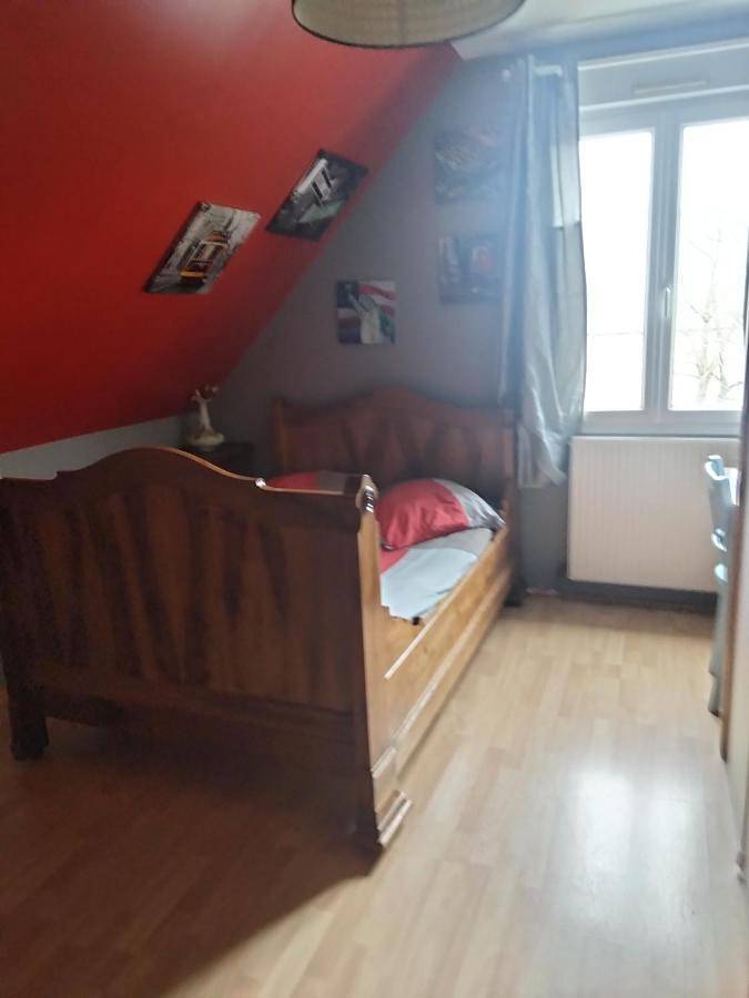 Gîte pour 8 personnes, avec vue et jardin à Teloché - 4