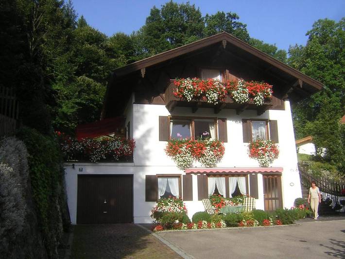 Appartement entier, Appartement 'Fleindl' avec vue sur les montagnes, terrasse privative et Wi-Fi in Marquartstein, Alpes bavaroises