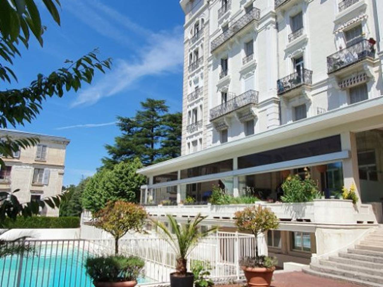 Ganzes Studio, Gemütliches Studio mit Pool und Balkon, Aix-les-Bains in Aix-les-Bains, Chambéry und Umgebung
