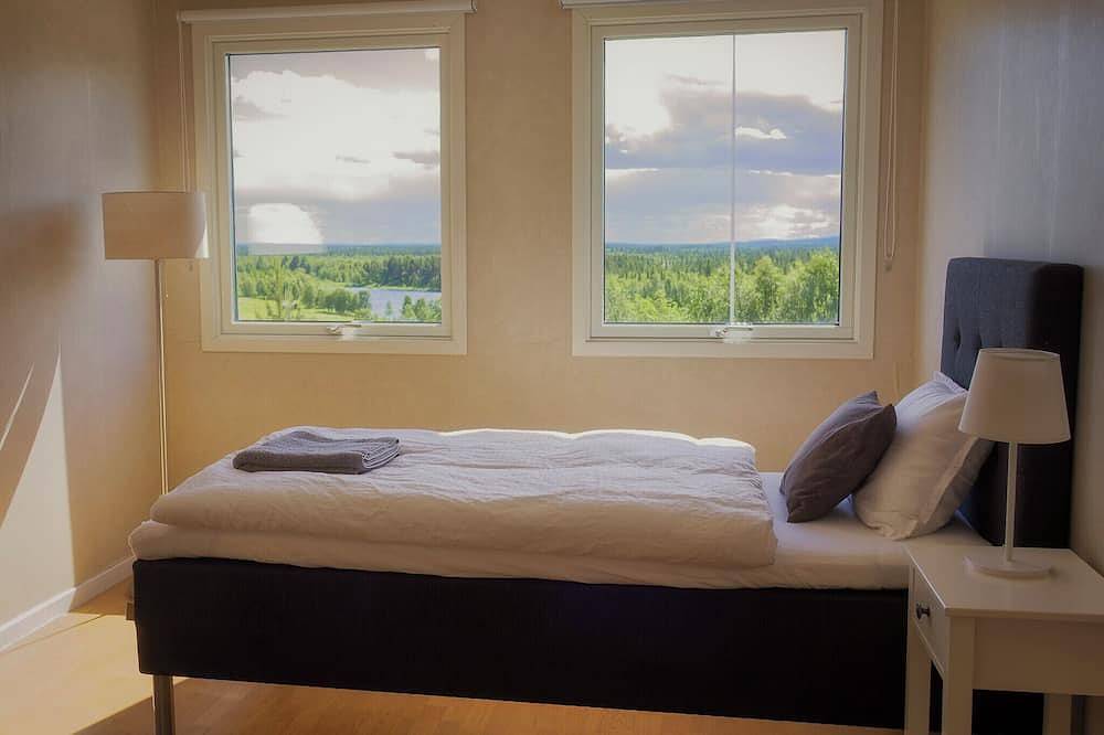 Ganze Wohnung, Rymlig Lägenhet i Lannavara med Älvutsikt Fyra Rum, Plats för 6 Personer in Kiruna, Lappland (Schweden)