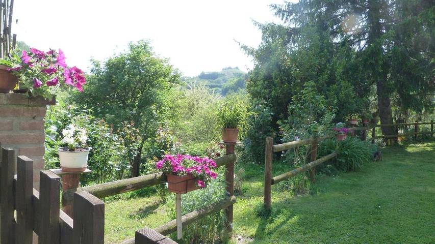 Location de vacances pour 2 personnes, avec jardin et vue à Vaglio Serra - 2