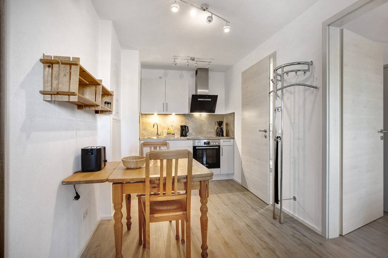 Ganze Wohnung, Ferienwohnung 'Appartement 1' mit Gemeinschaftsterrasse, Gemeinschaftsgarten und Wi-Fi in Kirchseeon, Oberbayern
