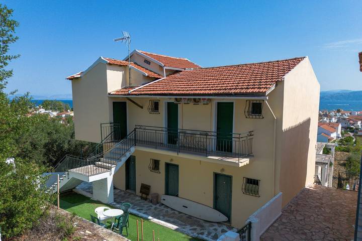 Gîte pour 2 personnes, avec Balcon et Jardin dans Kavos - 4