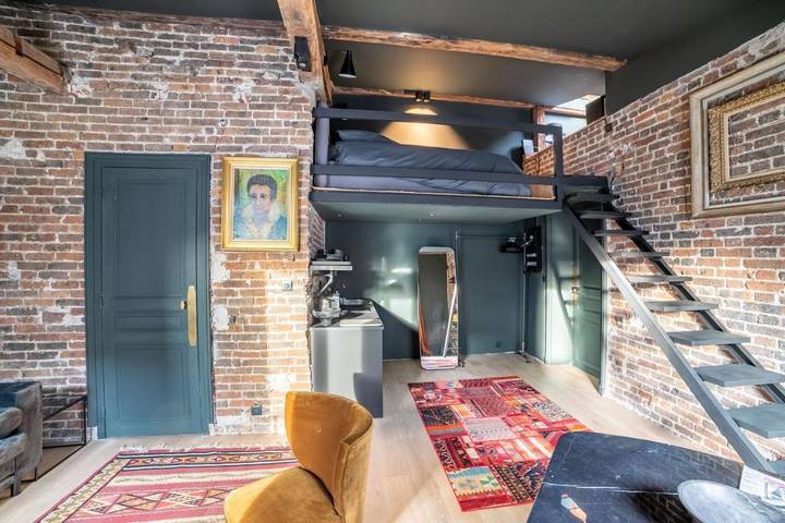 Gîte pour 4 personnes, avec vue dans L'Olympia (Paris)