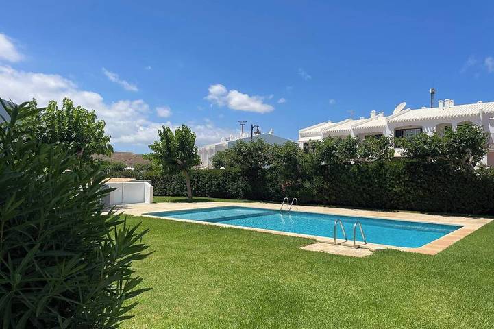 Casa de vacaciones para 6 personas, con jardín además de balcón y piscina - 1