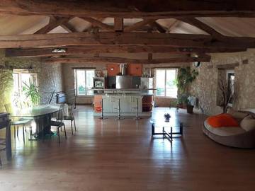 Gîte pour 6 personnes, avec vue et terrasse à Simorre