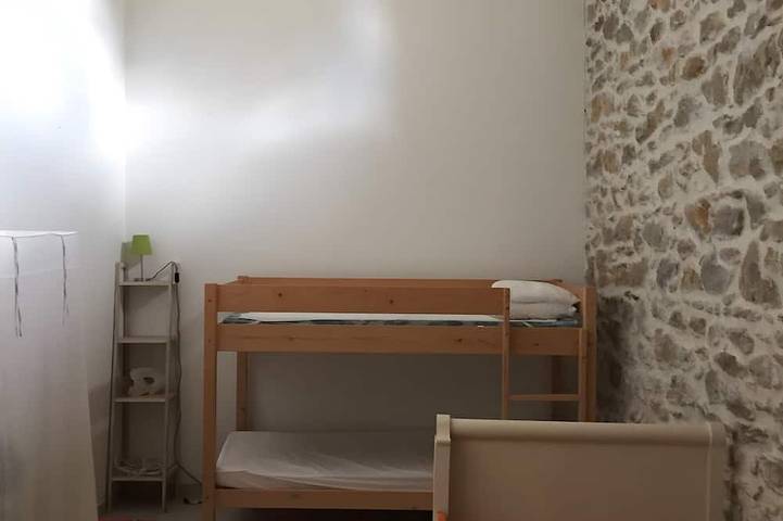 Gîte pour 8 personnes, avec jardin à Saint-Victor-de-Malcap - 3