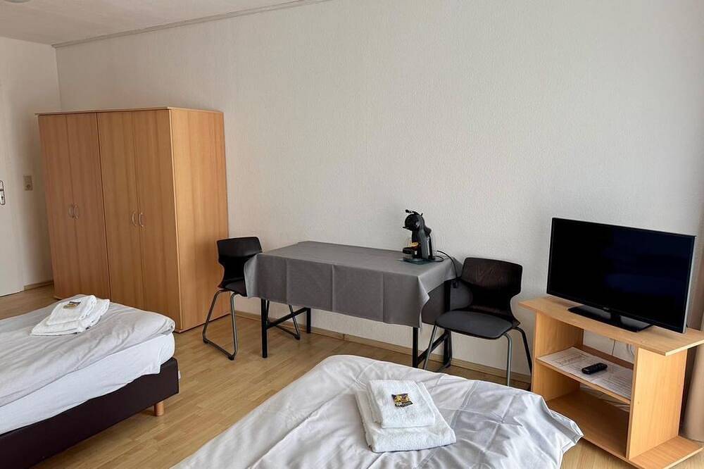 Doppelzimmer K + B - Gästehaus Haßloch in Haßloch, Pfälzer Rheinebene
