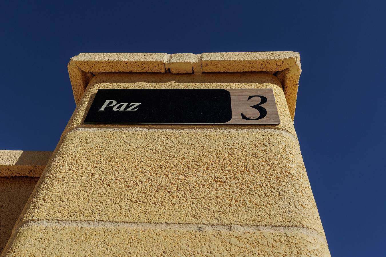 Country House 'Villa Con Piscina Cerca De Sevilla' with Private Pool, Wi-Fi and Air Conditioning in Hacienda de Tarazona, La Rinconada