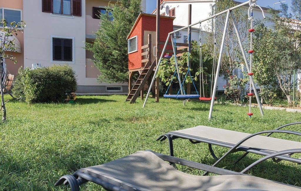 Ganze Wohnung, Ferienwohnung für 2 Personen mit Terrasse in Valbandon, Fazana