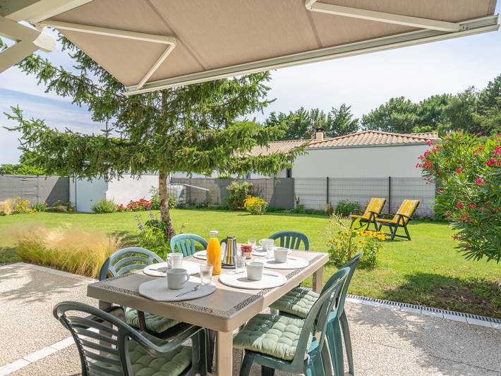 Location de vacances pour 6 personnes, avec terrasse et jardin à Les Mathes - 2