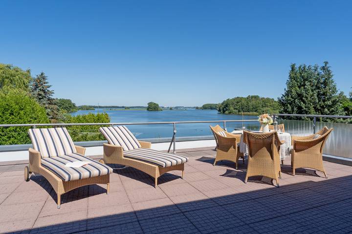 Ferienwohnung für 4 Personen, mit Balkon und Garten sowie Seeblick in Holsteinische Schweiz