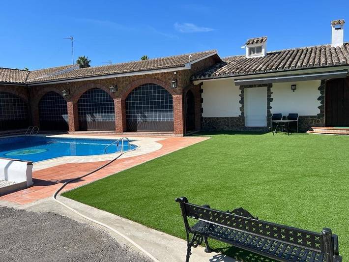 Casa rural para 16 personas, con piscina además de terraza y vistas, Se admiten mascotas en Lucena - 4