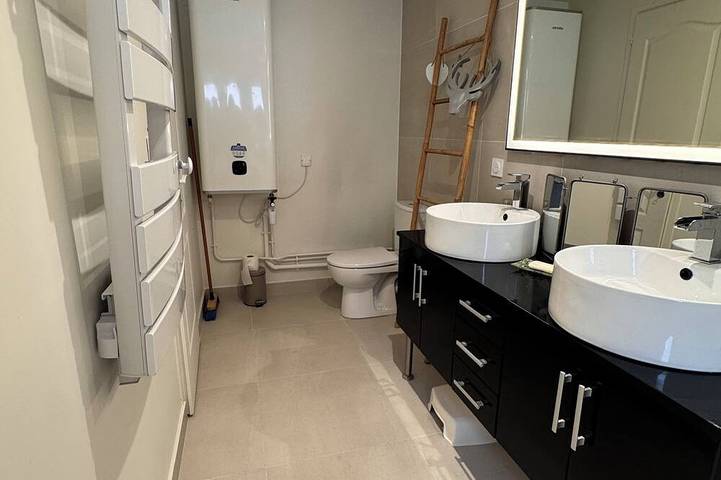 Location de vacances pour 4 personnes, avec jardin et terrasse à Irigny - 4