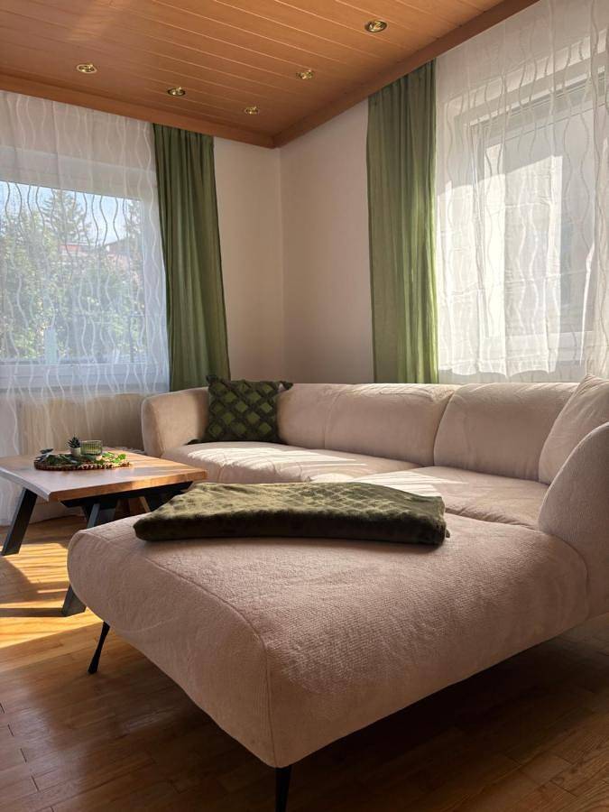 Cały apartament, Two-Bedroom Apartment in Gmunden, Bezirk Gmunden