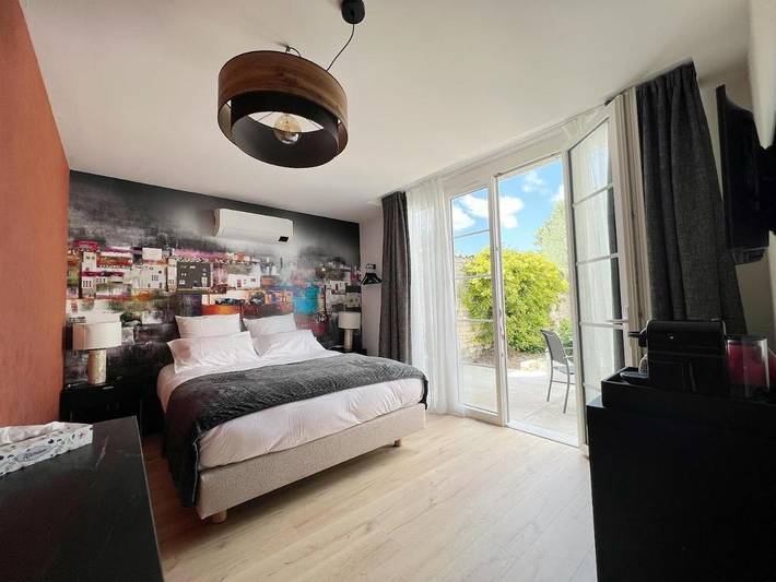 Maison d’hôte pour 2 personnes, avec vue et jardin ainsi que terrasse et piscine, animaux acceptés - 1