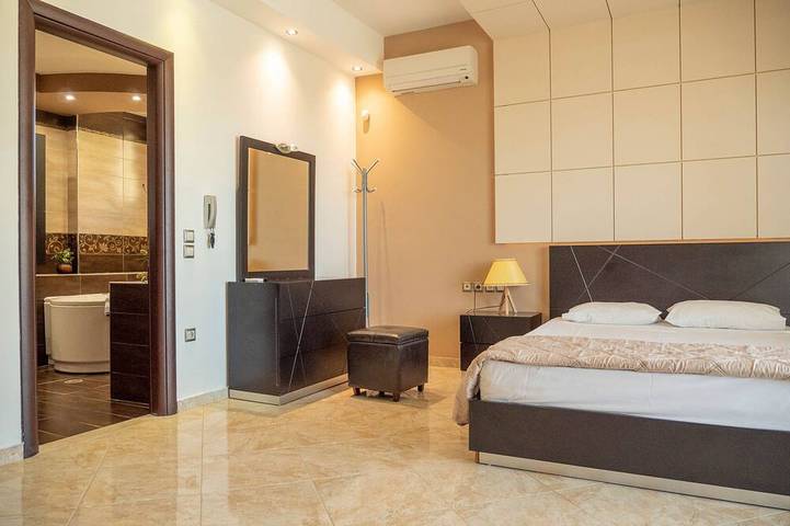 Ferienhaus für 8 Personen, mit Sauna und Whirlpool sowie Garten in Afantou - 2