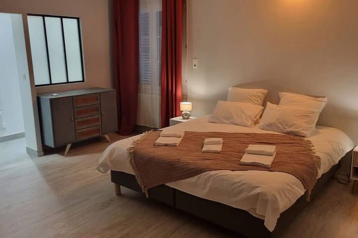 Location de vacances pour 14 personnes, avec jardin à Mer - 2