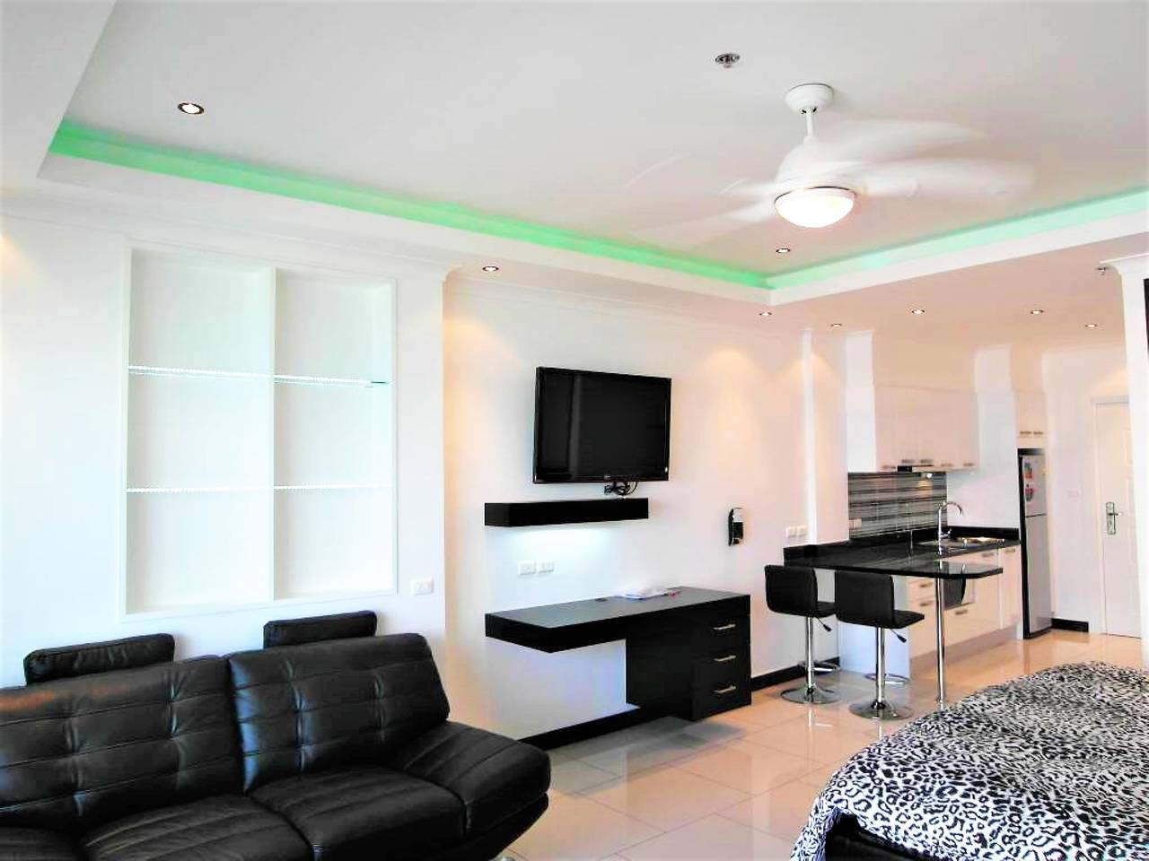 Apartamento vacacional entero, Ver Talay 8 Gran apartamento tipo estudio con vistas al mar Pattaya in Pattaya, Provincia de Chon Buri