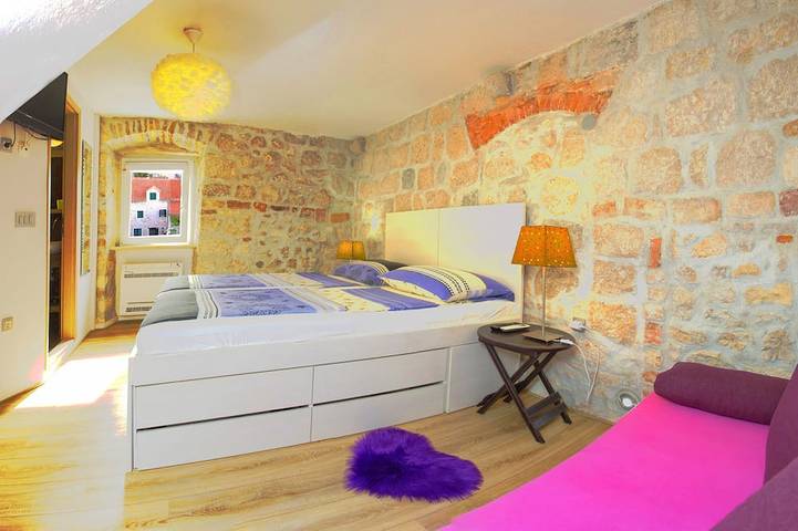 Villa in Split old town, near Diocletian palace and promenade, villa Veli Varos in Split, Condado de Split-Dalmacia
