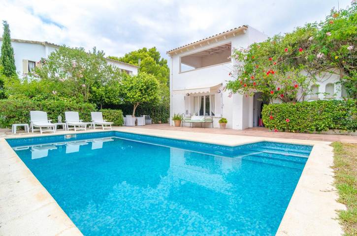 Villa pour 6 personnes, avec jardin - 1