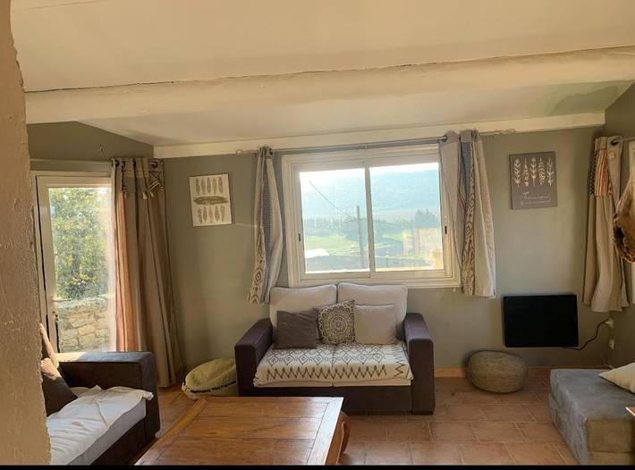 Location de vacances pour 5 personnes, avec terrasse et piscine ainsi que jardin et vue, animaux acceptés à Aurons - 3