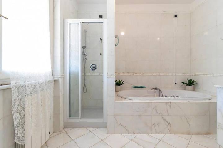 Villa für 19 Personen, mit Whirlpool und Terrasse sowie Garten und Pool in Massa - 2
