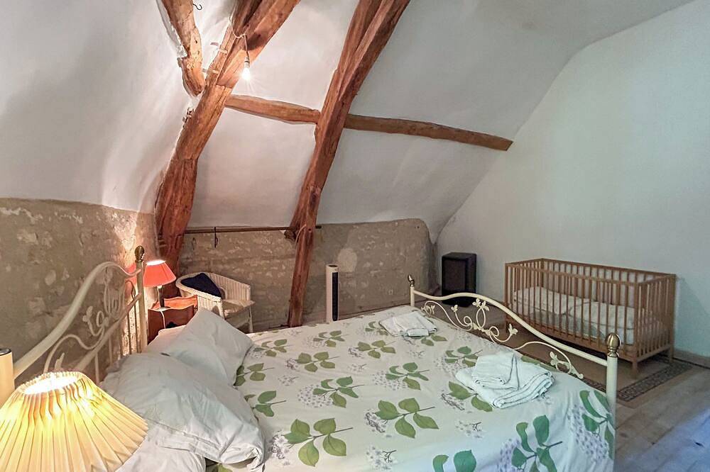 Gîte Le Moulin 8 personnes - piscine et rivière in Lurais, Région de Le Blanc