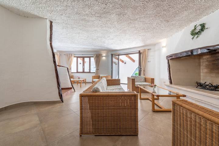 Holiday Home 'Villa Eleonora Residence App To 4' with Shared Pool, Wi-Fi in Capoterra, Cagliari Province
