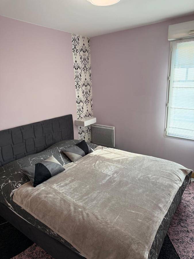 Gîte pour 2 personnes, avec terrasse à Villepinte - 2