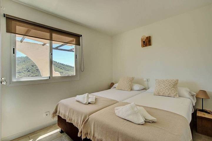 Ganze Wohnung, Apartment nº7, 1 bedroom, 1 bathroom in Cala Llonga, Santa Eulària des Riu