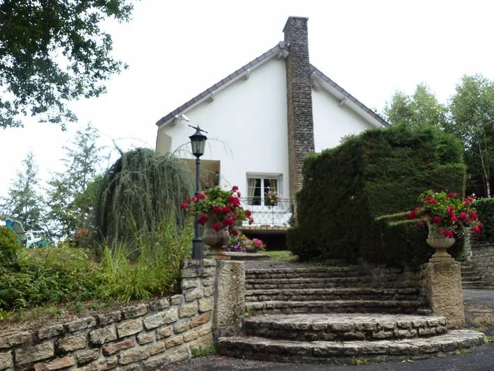 Gîte pour 12 personnes, avec Terrasse et Jardin