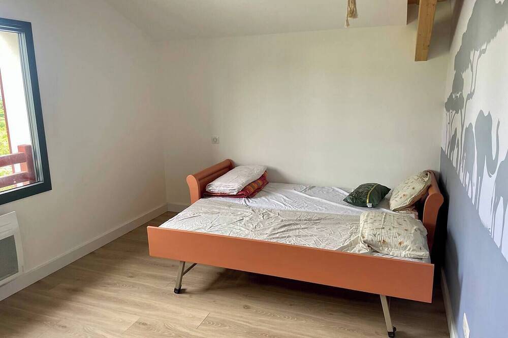 Pays Basque: Family home with large garden, close to mountains and ocean! in Mouguerre, Region de Bayona