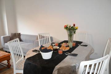 Gîte pour 8 personnes, avec terrasse et vue à Échirolles