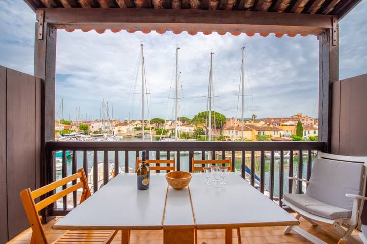 Gîte pour 4 personnes, avec balcon, adapté aux familles dans Port Grimaud