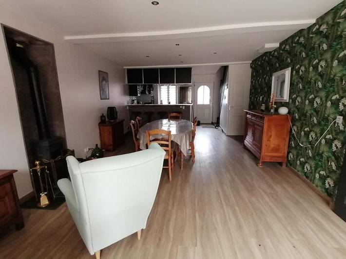 Location de vacances pour 4 personnes, avec vue ainsi que jardin et terrasse à Gavray - 3