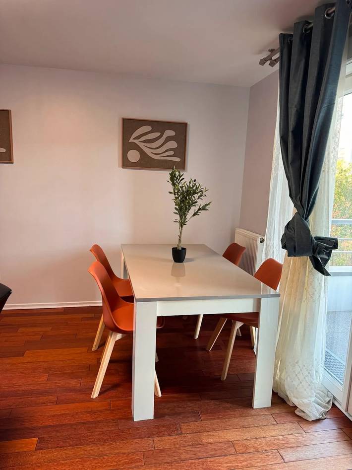 Gîte pour 4 personnes, avec Balcon/Terrasse à Saint-Denis - 3