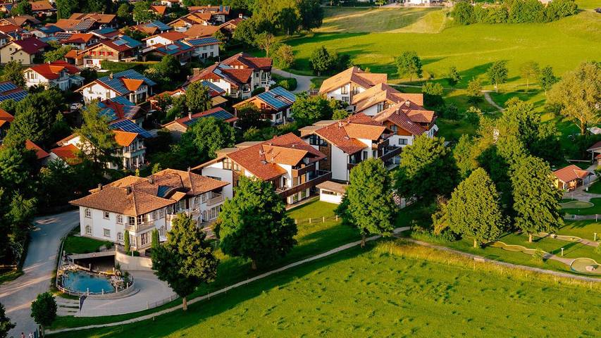 Ferienwohnung für 5 Personen, mit Sauna und Garten sowie Pool und Balkon in Roßhaupten - 3