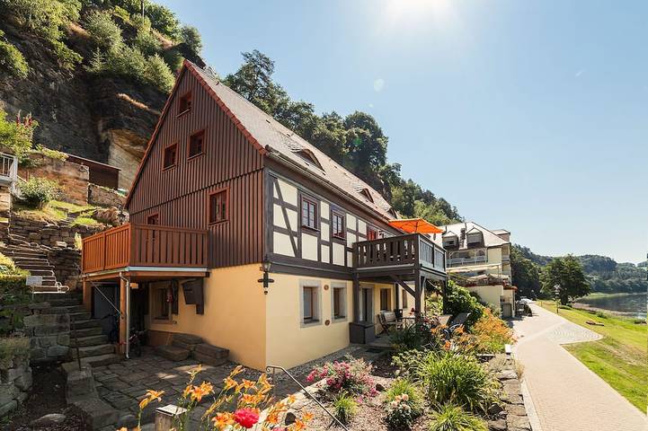 Ferienwohnung für 4 Personen, mit Terrasse und Garten in Rathen
