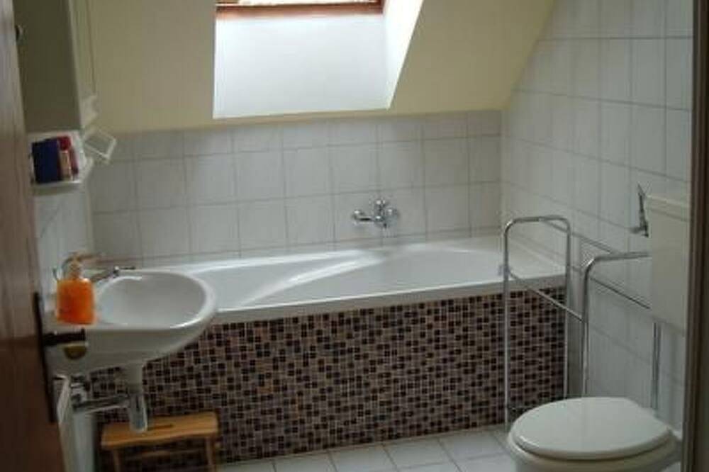Ganze Wohnung, Haus Heidi in Heinsdorfergrund, Chemnitz und Umgebung