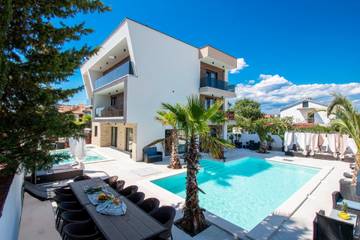 Ferienhaus für 28 Personen, mit Terrasse, mit Haustier in Medulin