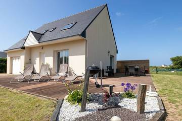 Location de vacances pour 6 personnes, avec jardin dans Plage Vougot Plouguerneau