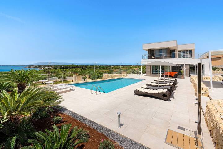 Ferienhaus für 13 Personen, mit Terrasse und Garten