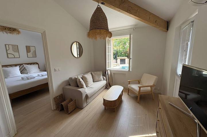 Location de vacances pour 10 personnes, avec terrasse ainsi que jacuzzi et jardin à La Môle - 3