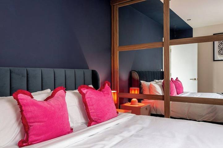 Entire apartment, The Brighton Bliss - Sleeps 7 in Brighton, Sussex