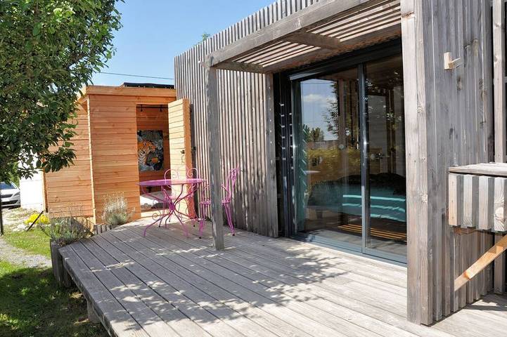 Holiday letting for 2 people, with Hot tub and Terrace as well as Garden and Sauna in Bergerac