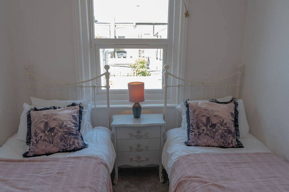 Margate Cosy Cottage | 5 mins Old Town & Beach in Botany Bay, Kent