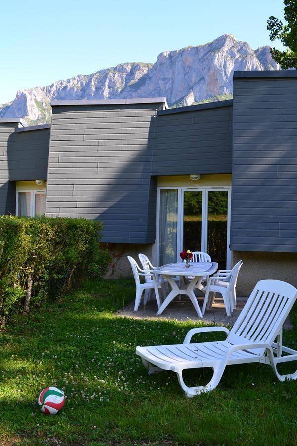 Location de vacances pour 13 personnes, avec jardin et vue à Les Cabannes - 4
