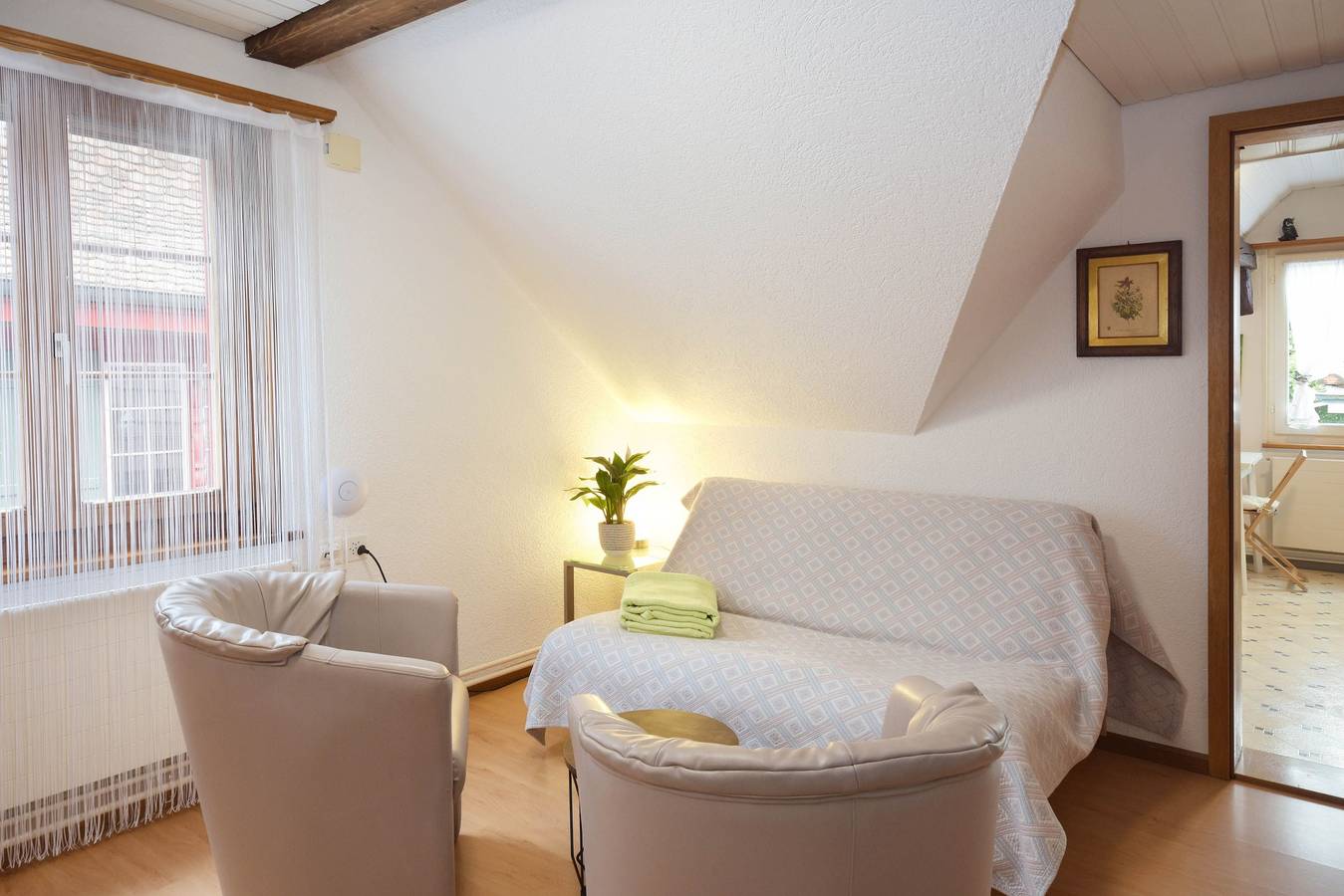 Ganze Ferienwohnung, Appartement "Wohlfühlnest" mit Balkon in Steckborn, Untersee